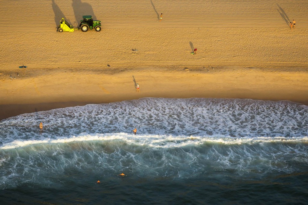 Bondi_tractor_sm